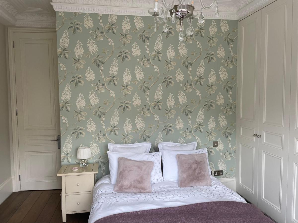 Stylish 3-Bedroom Flat In Kensington Londen Buitenkant foto