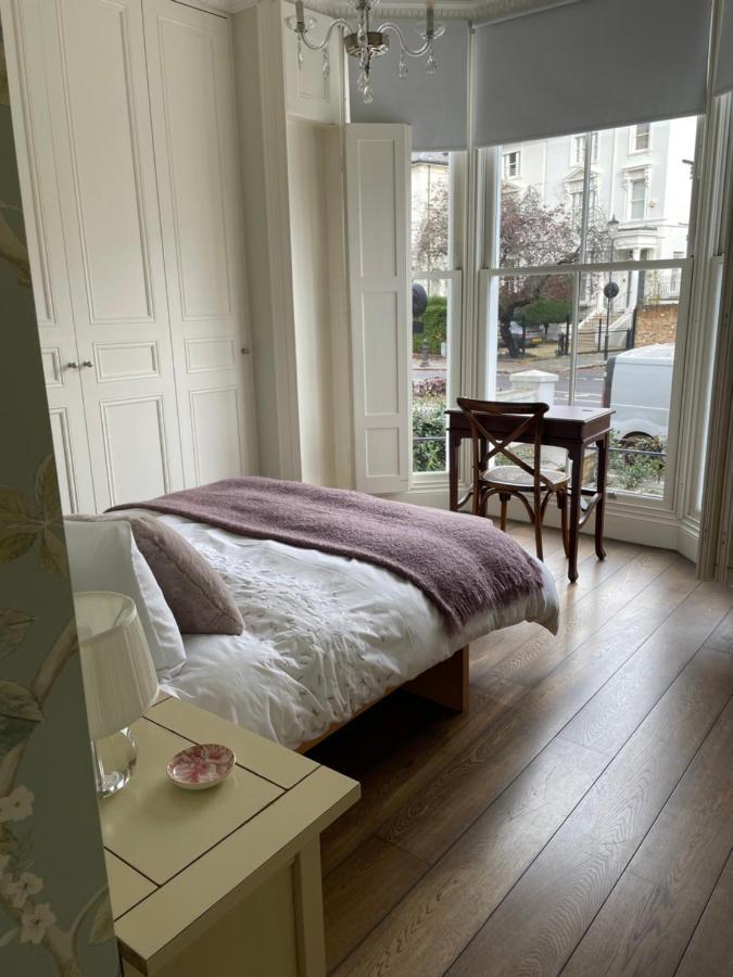 Stylish 3-Bedroom Flat In Kensington Londen Buitenkant foto